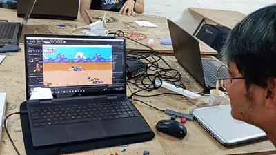 Equipos trabajando durante la jam