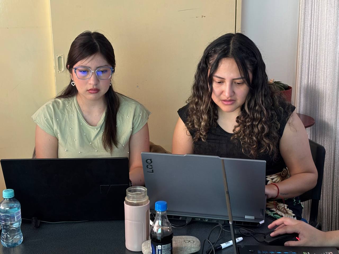 Equipo de CORAPE trabajando con la herramienta Quickscan.