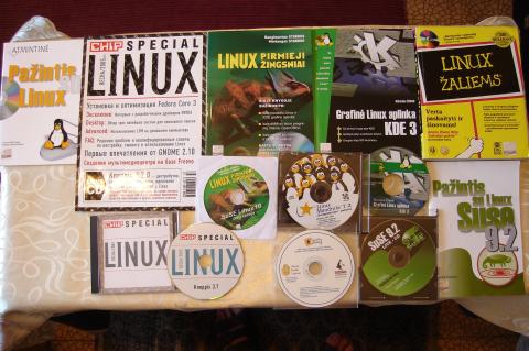 Formas de distribución de Linux en sus primero años | Foto: Antuanas - Flickr