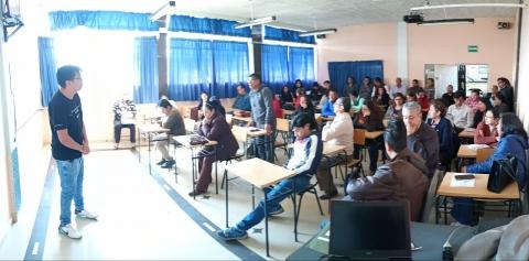 Fomentando la Creatividad y el Pensamiento Crítico: Talleres STEAM para Docentes en Riobamba