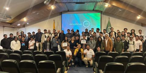 El FLISOL Quito 2025 reunió a más de 140 asistentes en la Universidad UTE para celebrar el Software Libre y la Inteligencia Artificial Abierta